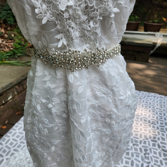 Beautiful Bridal gown. Plus size 3 X - Picture 5 of 16